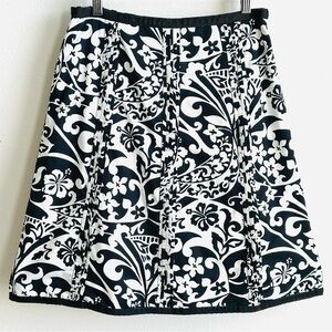 Old Navy Women's 2 Black & White Hibiscus Floral Cotton A-Line Skirt Ribbon Trim